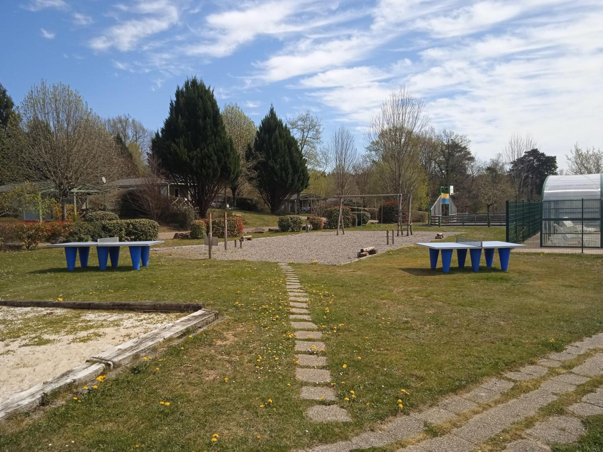 Terres De France - Les Hameaux De Miel 3*